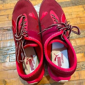 Women’s Puma Trainers